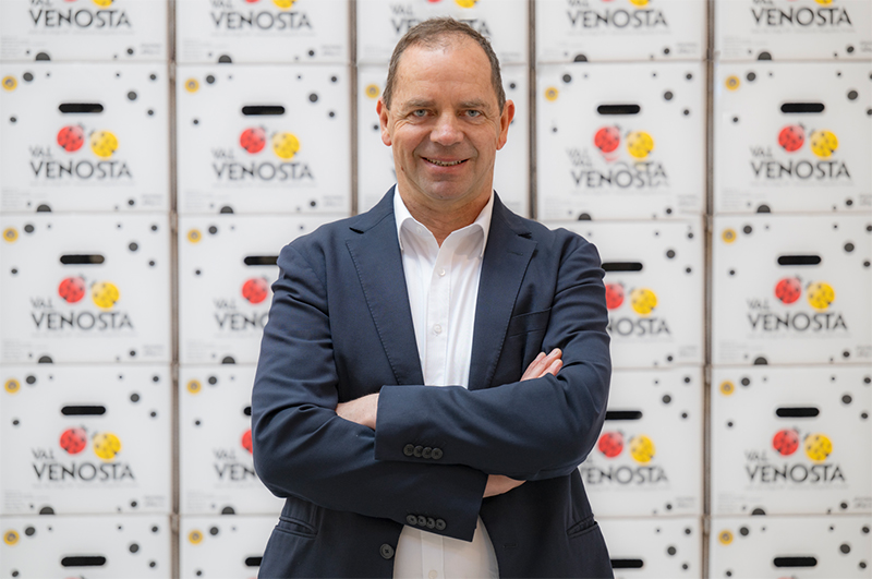 Peter Stricker, Direttore di Produzione VIP,